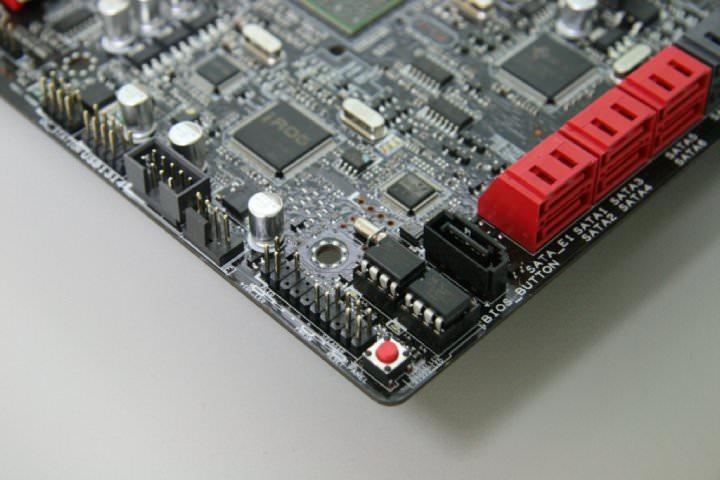 Asus crosshair iv extreme top