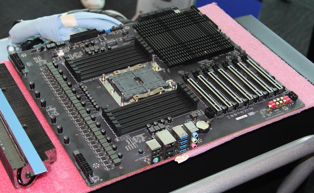 Следующие HEDT-процессоры Intel будут работать с чипсетом X599