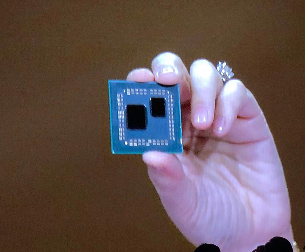AMD рассказала про процессоры Ryzen 3000. 8-ядерник тягается с Core i9-9900K
