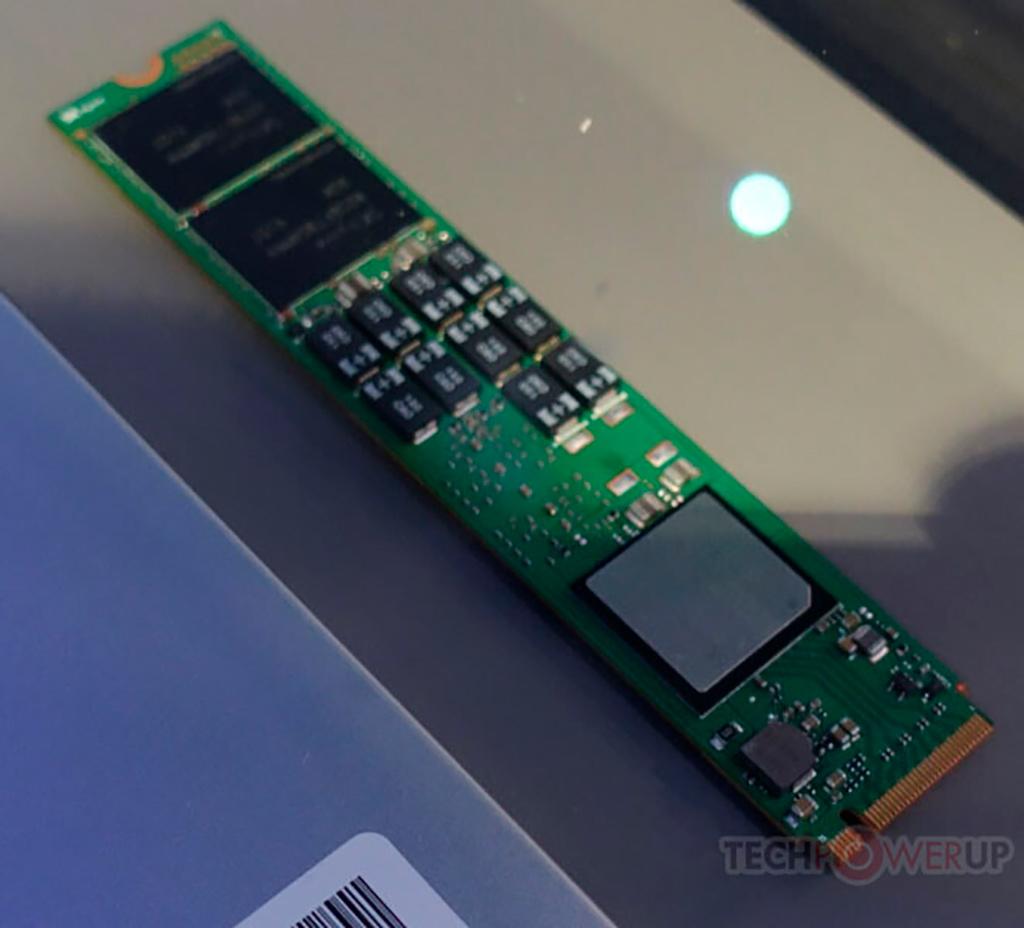CES 2020: стенд SK Hynix. SSD с памятью “4D NAND”, прототип памяти DDR5 и не только