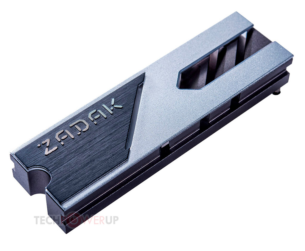 SSD-накопители Zadak M.2 Spark RGB оснащаются на 35% более эффективным радиатором
