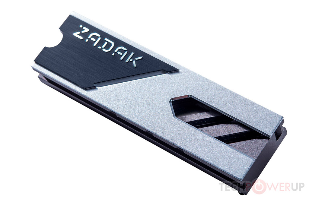 SSD-накопители Zadak M.2 Spark RGB оснащаются на 35% более эффективным радиатором