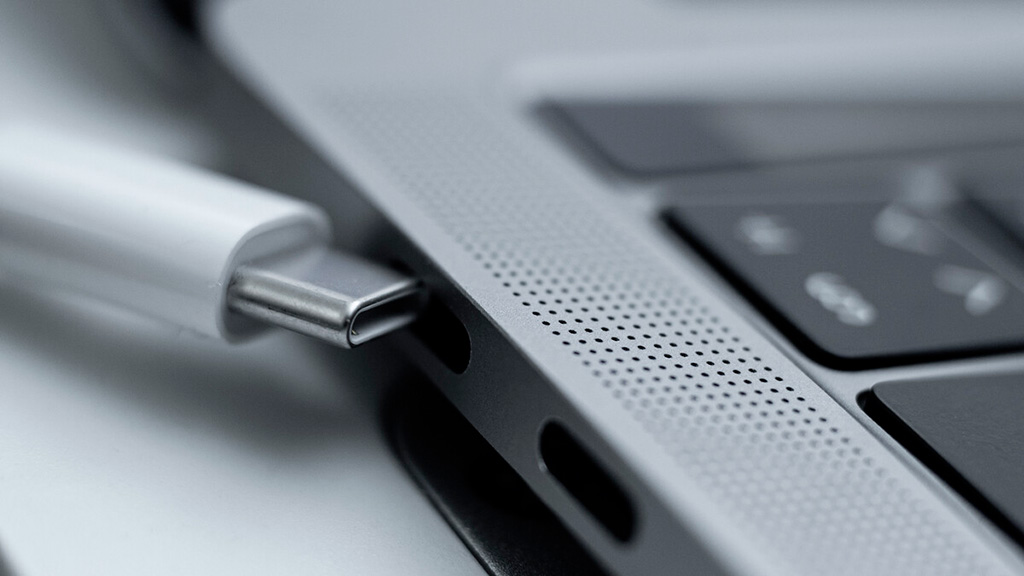 Спецификации USB Type-C 2.1 предполагают передачу до 240 Вт мощности