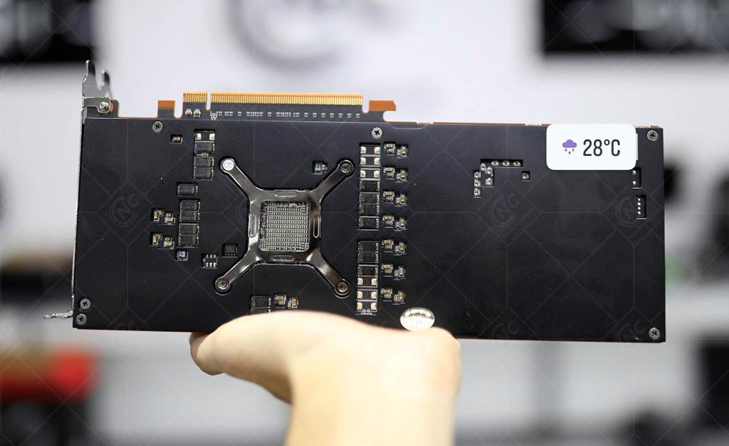 Замечена подозрительная карта XFX на ядре Navi 21. AMD готовит видеокарты для майнинга?