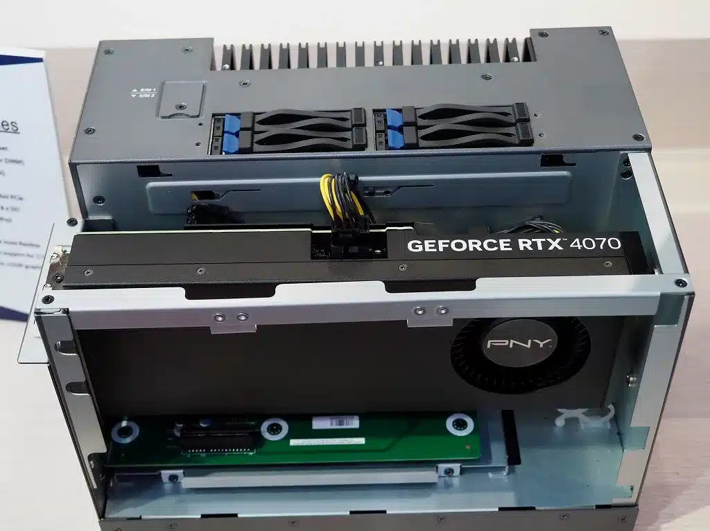 PNY показала GeForce RTX 4070 с «турбинкой»