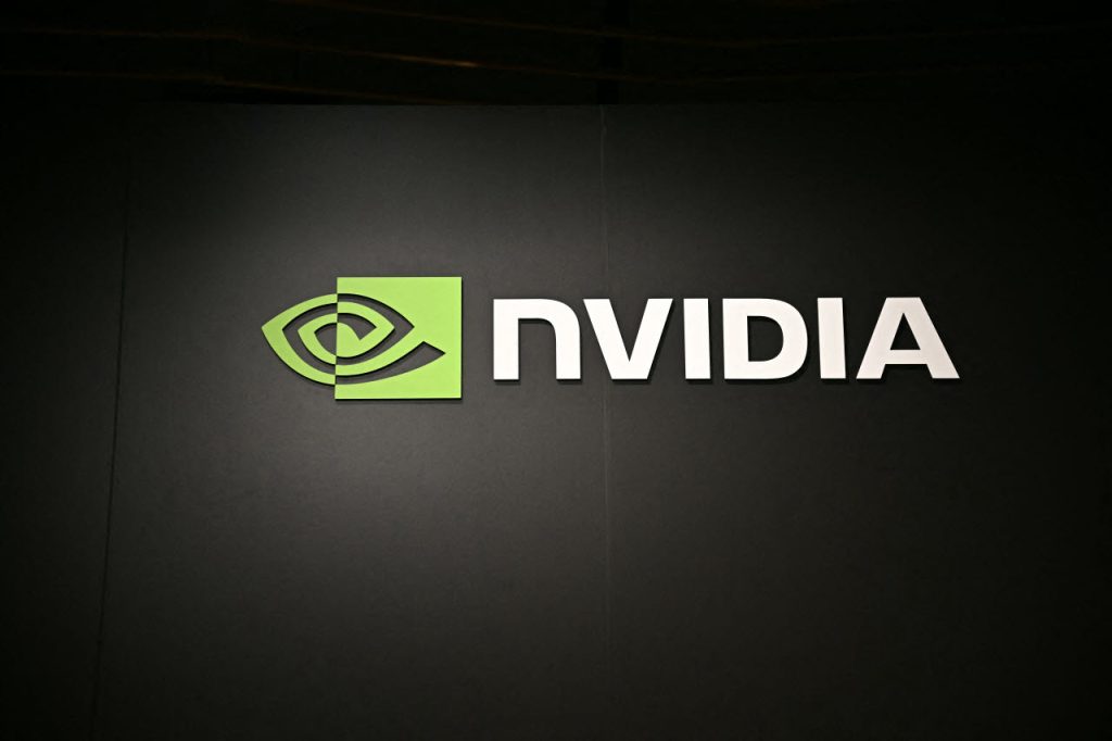 NVIDIA поднимает цены на ИИ-серверы на 15% из-за взлетевшей памяти