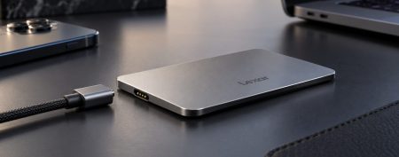 Lexar показала самый тонкий в мире портативный SSD